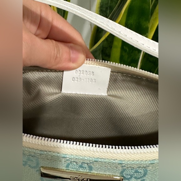 Authentic Gucci Pochette Handbag - Picture 16 of 16